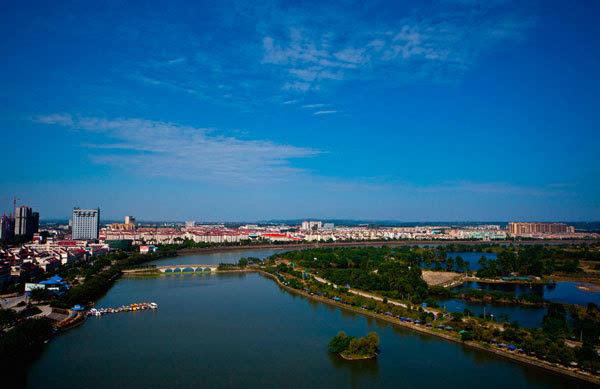 ����Ժ�����ǿ������Ⱦ��ѧ���δٽ���ɫ��չ